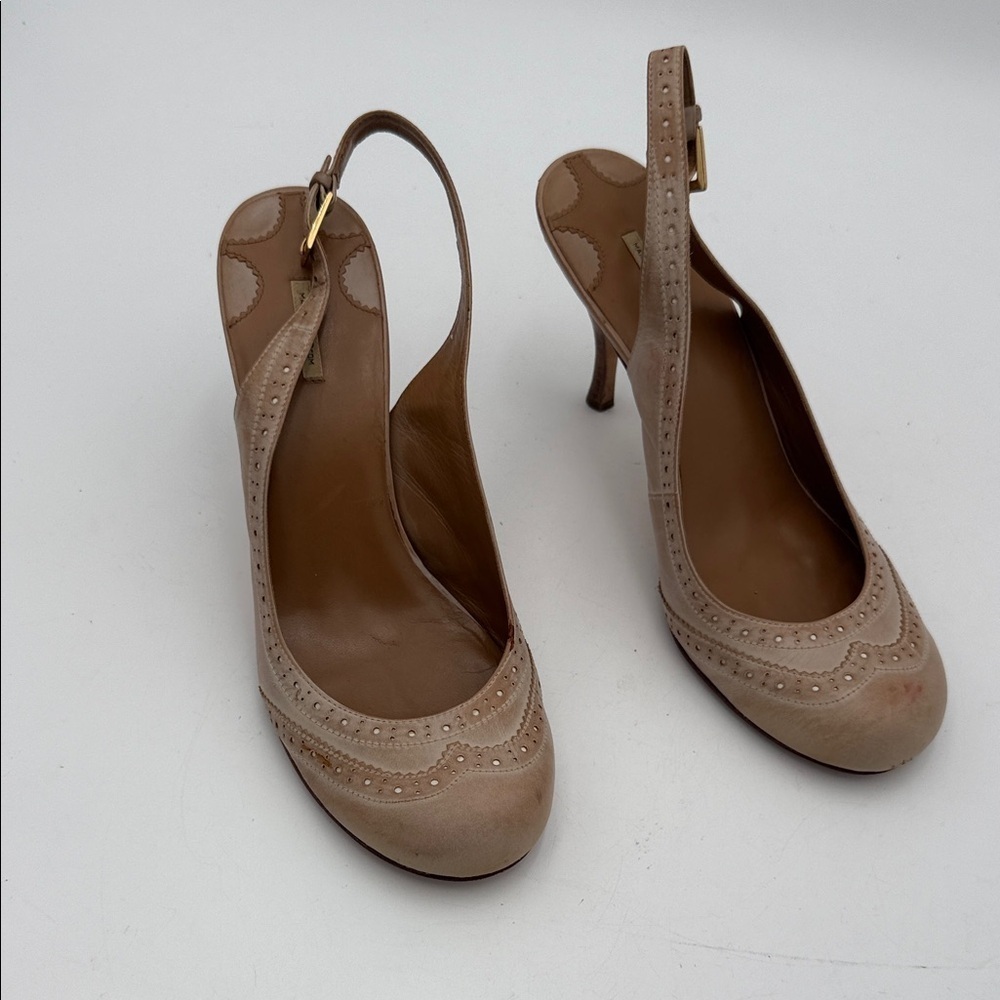 Vintage Max Studio Beige Slingback Heels distressed women 8.5M casual office Y2K